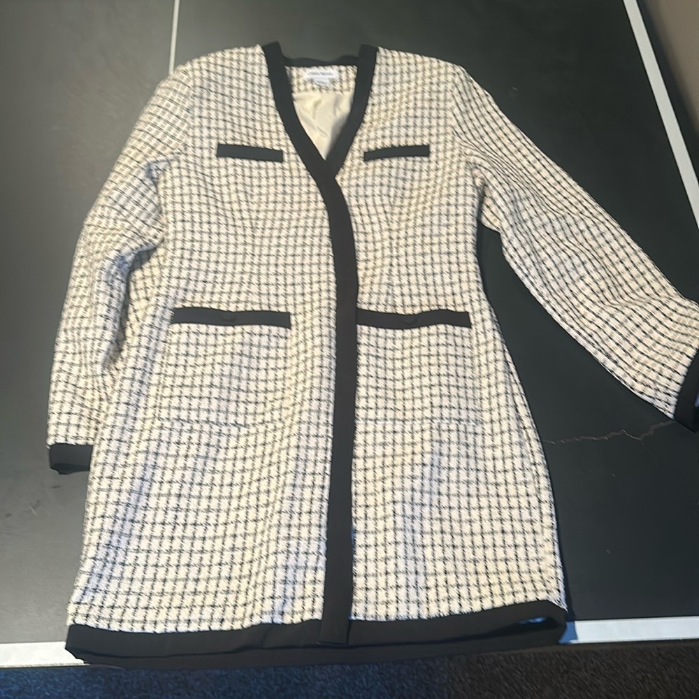 Urban Revivo Tweed Long-Sleeve Dress
